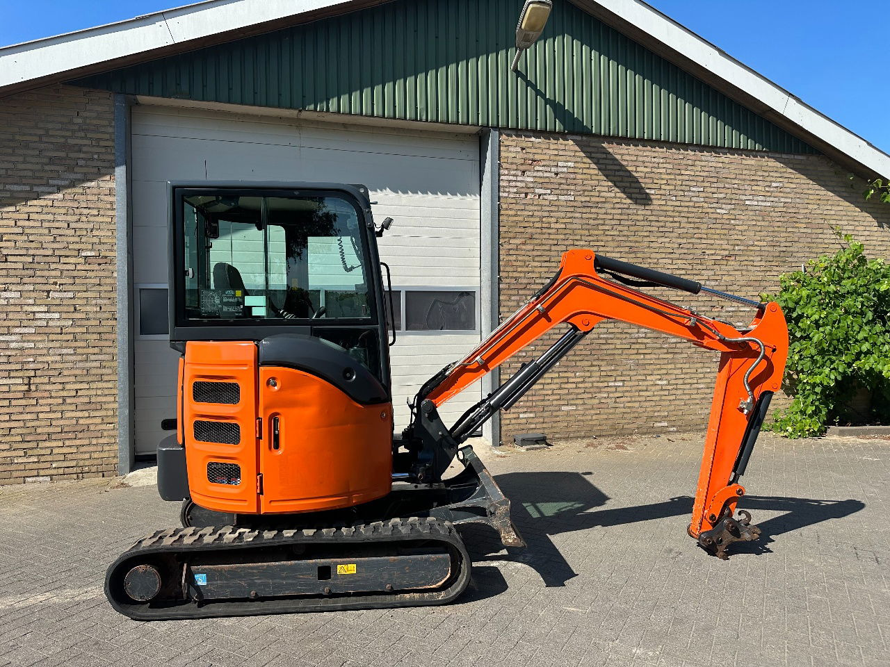 Hitachi ZX26U-6CR - Μίνι εκσκαφέας: φωτογραφία 5 Hitachi ZX26U-6CR - Μίνι εκσκαφέας: φωτογραφία 5