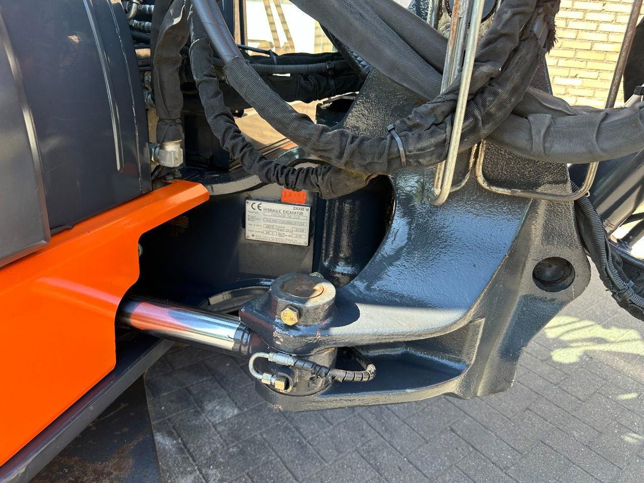 Μίνι εκσκαφέας Hitachi ZX65USB-5A CLR: φωτογραφία 30