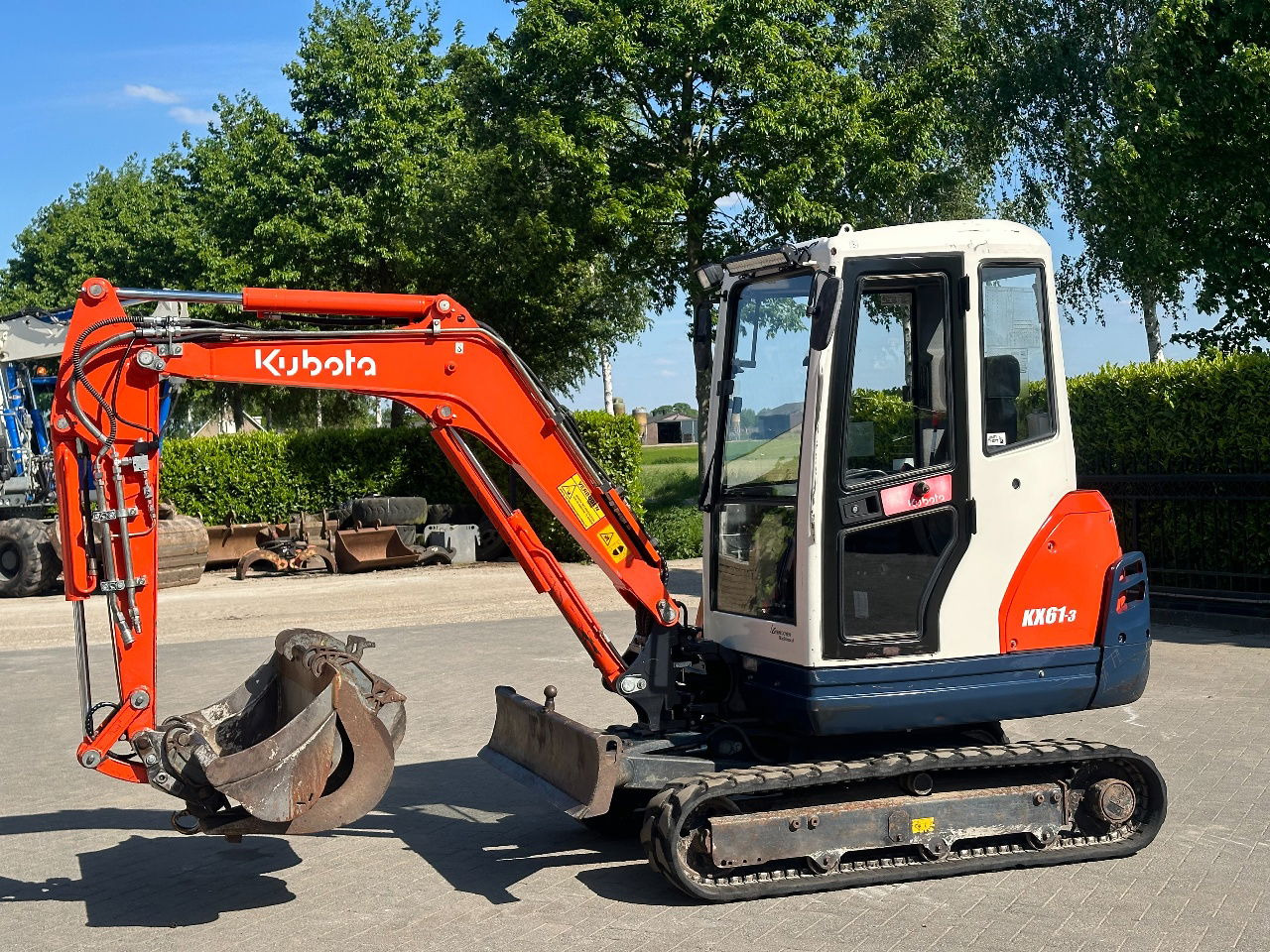 Kubota KX61-3 - Μίνι εκσκαφέας: φωτογραφία 1 Kubota KX61-3 - Μίνι εκσκαφέας: φωτογραφία 1