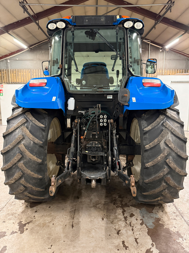 New Holland T5.115 EC - Τρακτέρ: φωτογραφία 4 New Holland T5.115 EC - Τρακτέρ: φωτογραφία 4