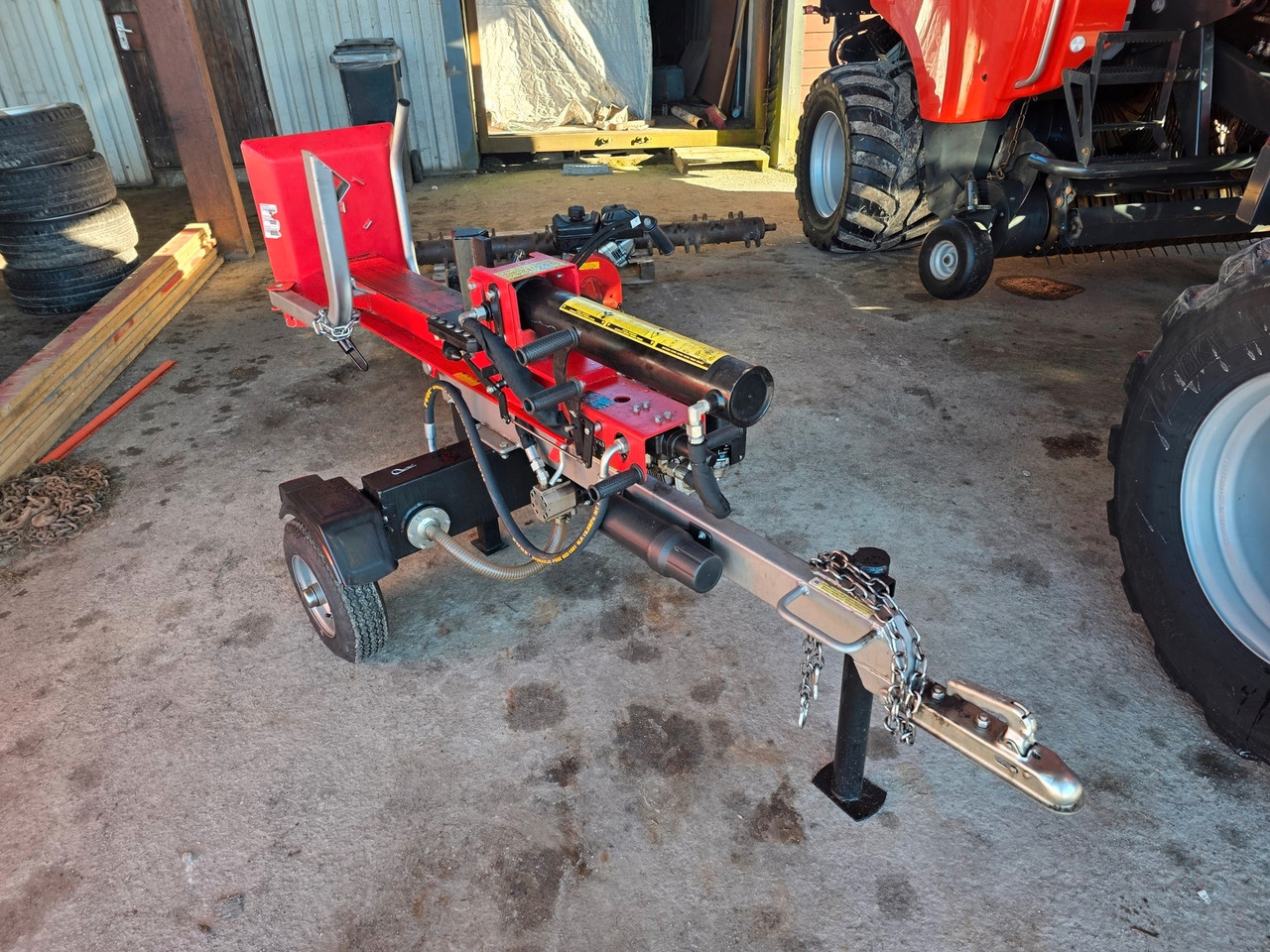 Vedkløyver med hengerfeste til bil - Σχιστικό ξύλων: φωτογραφία 1 Vedkløyver med hengerfeste til bil - Σχιστικό ξύλων: φωτογραφία 1