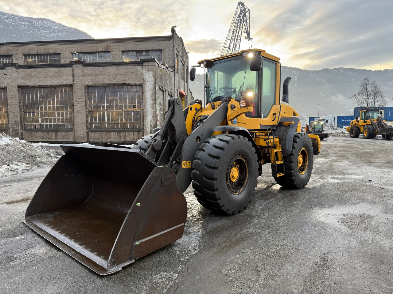 Volvo L70G - Ελαστιχοφόρος φορτωτής: φωτογραφία 1 Volvo L70G - Ελαστιχοφόρος φορτωτής: φωτογραφία 1
