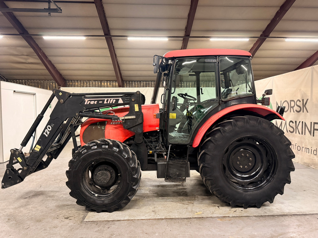 Zetor 8541 Proxima Plus - Τρακτέρ: φωτογραφία 2 Zetor 8541 Proxima Plus - Τρακτέρ: φωτογραφία 2