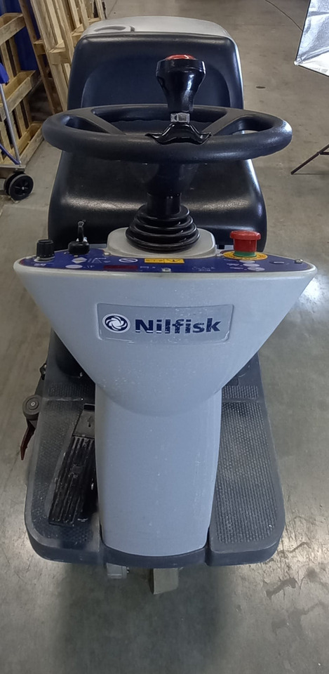 NILFISK BR 601 - Μηχάνημα πλύσης-στέγνωσης: φωτογραφία 2 NILFISK BR 601 - Μηχάνημα πλύσης-στέγνωσης: φωτογραφία 2