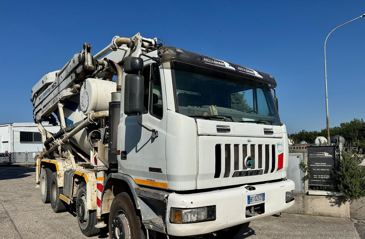 Betonpompa CIFA ASTRA HD84.38 - 2003 - Μπετονιέρα αντλία: φωτογραφία 3 Betonpompa CIFA ASTRA HD84.38 - 2003 - Μπετονιέρα αντλία: φωτογραφία 3