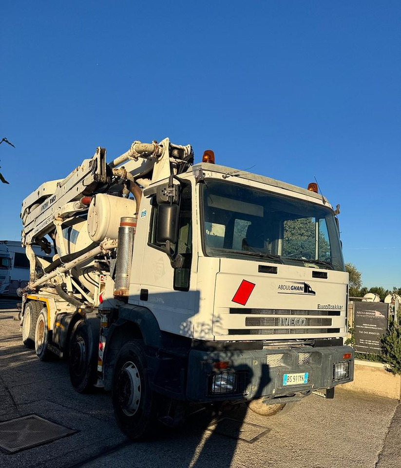 Betonpompa CIFA Iveco Trakker 410E44 - Αντλία σκυροδέματος: φωτογραφία 5 Betonpompa CIFA Iveco Trakker 410E44 - Αντλία σκυροδέματος: φωτογραφία 5