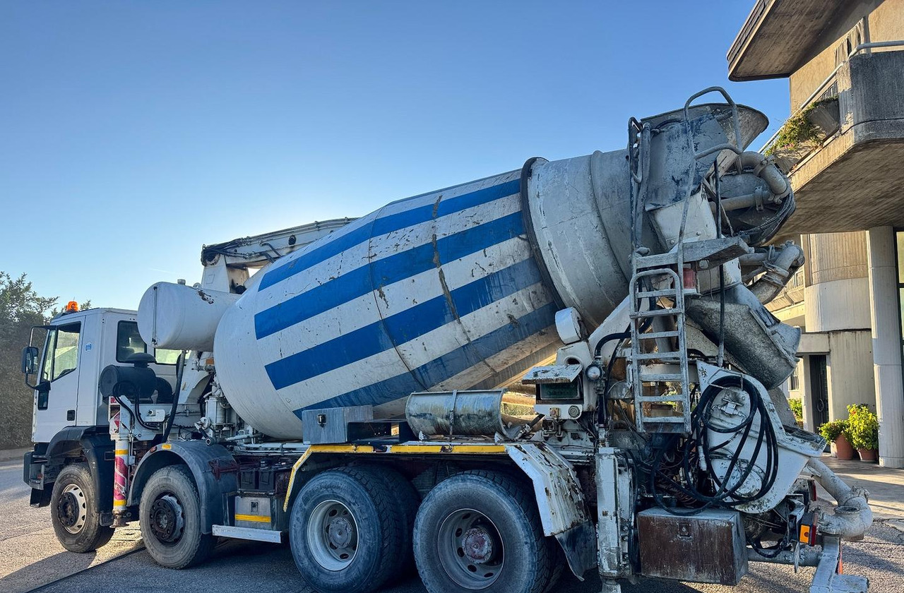 Betonpompa CIFA Iveco Trakker 410E44 - Αντλία σκυροδέματος: φωτογραφία 4 Betonpompa CIFA Iveco Trakker 410E44 - Αντλία σκυροδέματος: φωτογραφία 4