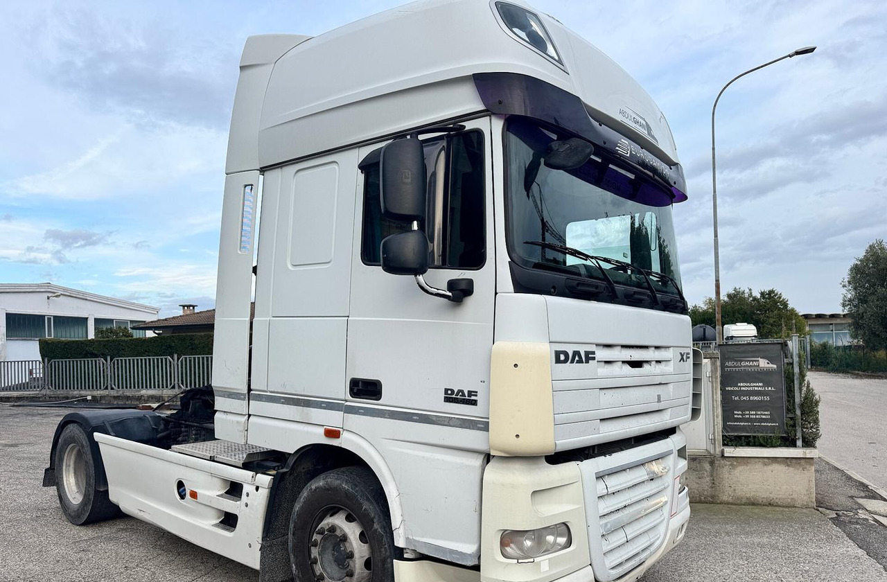 DAF XF 105.460 - 2010 - AUTOMATICO - Τράκτορας: φωτογραφία 1 DAF XF 105.460 - 2010 - AUTOMATICO - Τράκτορας: φωτογραφία 1