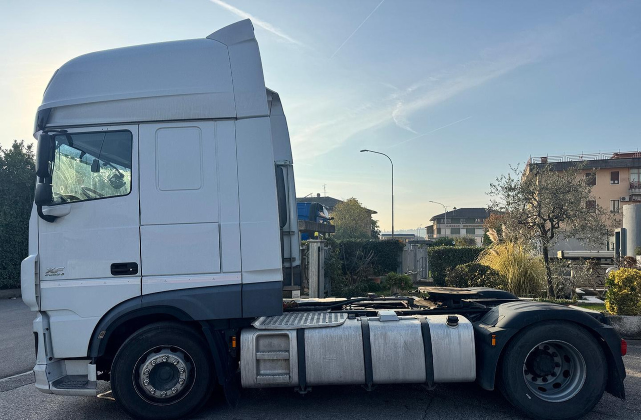 DAF XF 460 FT - 2017 - IMPIANTO RIBALTABILE - Τράκτορας: φωτογραφία 3 DAF XF 460 FT - 2017 - IMPIANTO RIBALTABILE - Τράκτορας: φωτογραφία 3