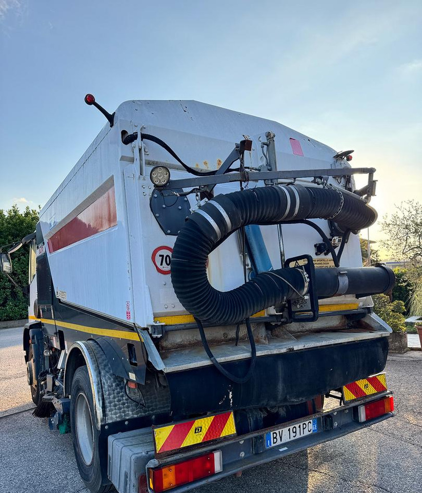 Iveco EuroCargo 150E18 spazzatrice - Σάρωθρο δρόμων: φωτογραφία 4 Iveco EuroCargo 150E18 spazzatrice - Σάρωθρο δρόμων: φωτογραφία 4