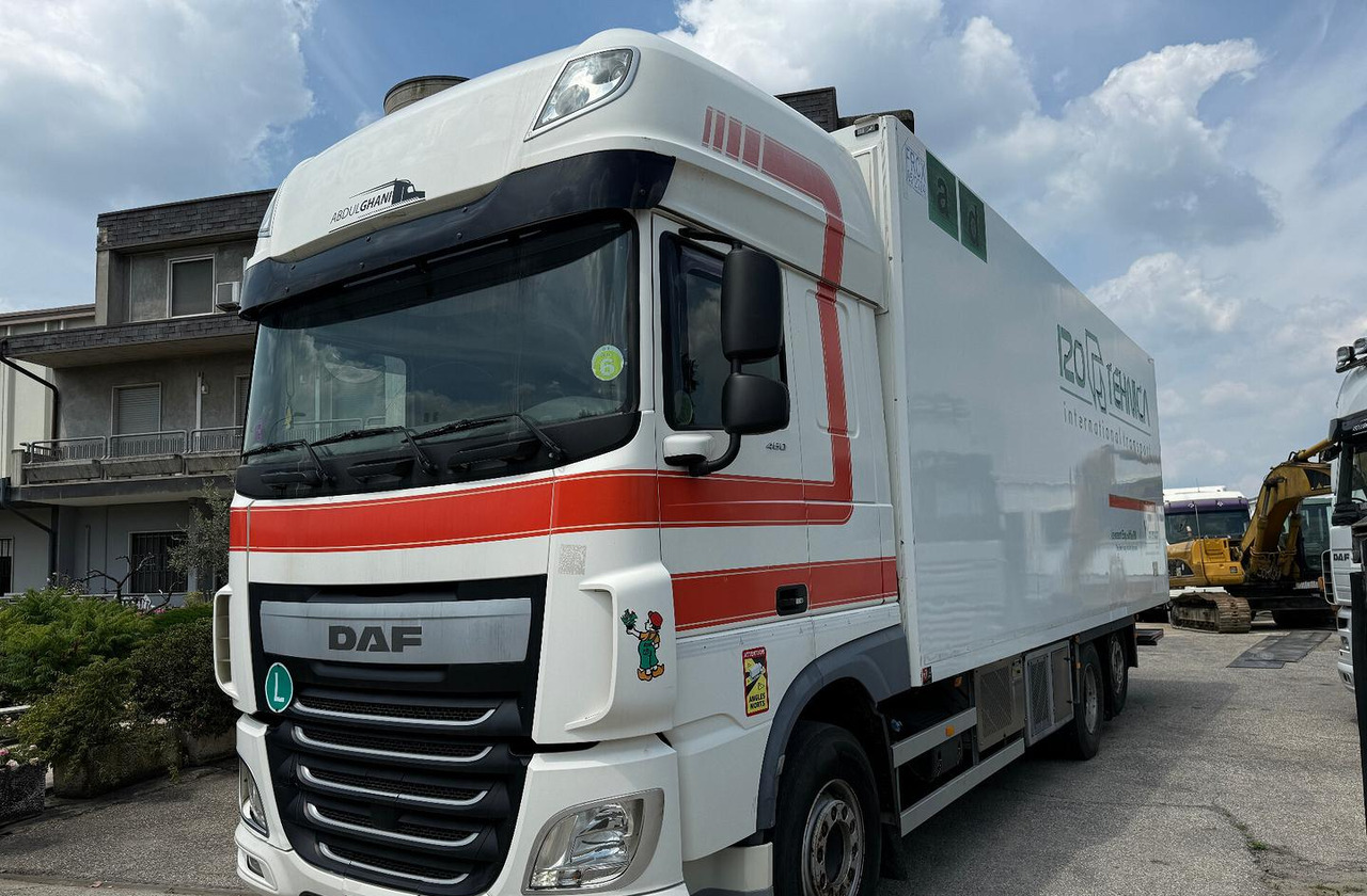 Motrice frigo DAF XF 105.460 con Sponda - Φορτηγό ψυγείο: φωτογραφία 3 Motrice frigo DAF XF 105.460 con Sponda - Φορτηγό ψυγείο: φωτογραφία 3