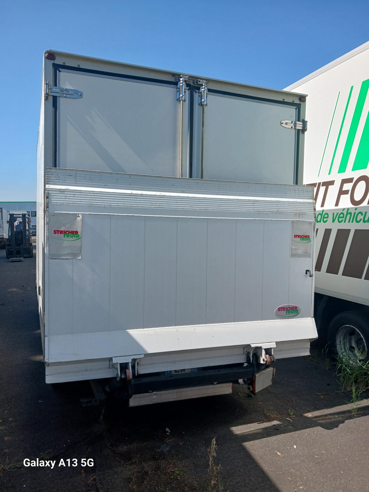 IVECO DAILY 35S14 KONTENER CHŁODNIA WINDA NR 881 - Επαγγελματικό αυτοκίνητο ψυγείο: φωτογραφία 1 IVECO DAILY 35S14 KONTENER CHŁODNIA WINDA NR 881 - Επαγγελματικό αυτοκίνητο ψυγείο: φωτογραφία 1