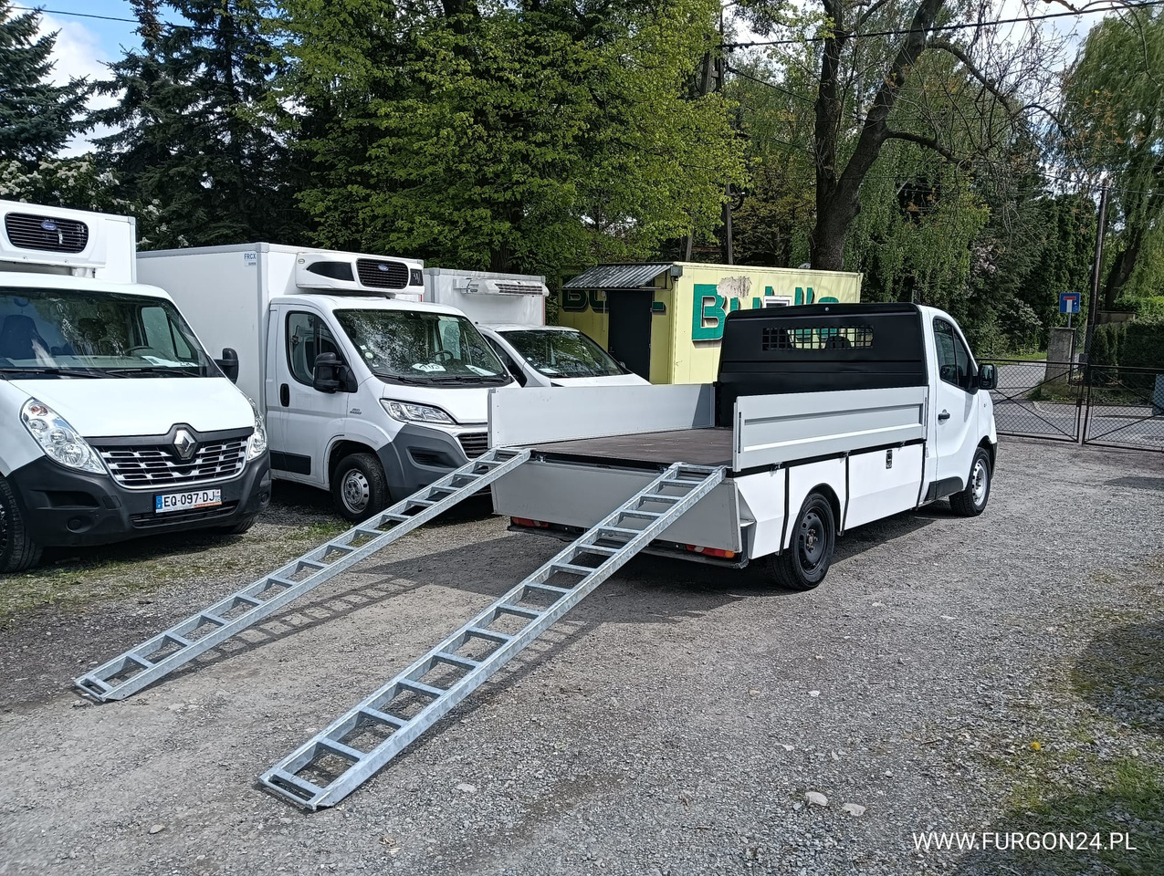 RENAULT TRAFIC SKRZYNIA PAKA Z NAJAZDAMI I PÓŁKAMI NR 689 - Μικρό φορτηγό με καρότσα: φωτογραφία 4 RENAULT TRAFIC SKRZYNIA PAKA Z NAJAZDAMI I PÓŁKAMI NR 689 - Μικρό φορτηγό με καρότσα: φωτογραφία 4