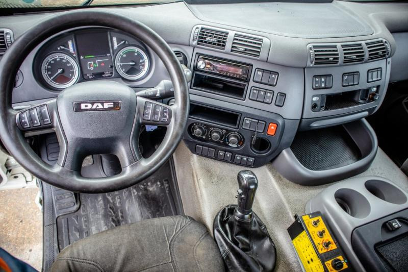 Interior photo 2: Φορτηγό φόρτωσης γάντζου DAF CF460+E6+DALBY20T