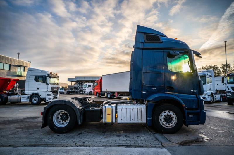 Mercedes ACTROS 1846 LS + HYDR. - Τράκτορας: φωτογραφία 3 Mercedes ACTROS 1846 LS + HYDR. - Τράκτορας: φωτογραφία 3