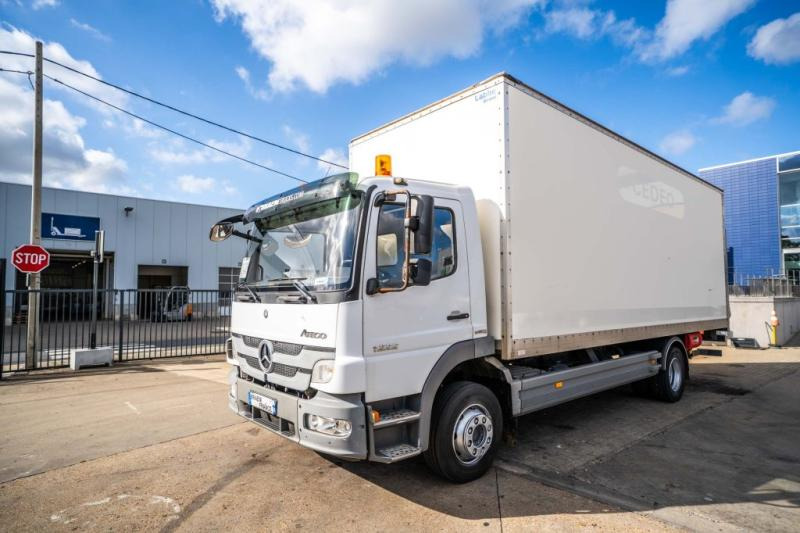 Mercedes ATEGO 1222 + D'HOLLANDIA 1.5T - Φορτηγό κόφα: φωτογραφία 1 Mercedes ATEGO 1222 + D'HOLLANDIA 1.5T - Φορτηγό κόφα: φωτογραφία 1