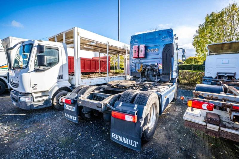 Renault PREMIUM 450 DXI+VOITH+ problème moteur - Τράκτορας: φωτογραφία 4 Renault PREMIUM 450 DXI+VOITH+ problème moteur - Τράκτορας: φωτογραφία 4