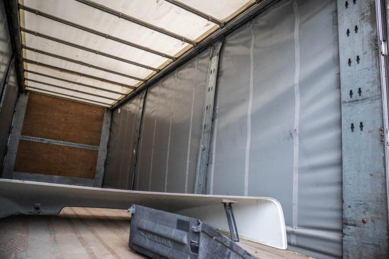 Φορτηγό μουσαμάς Volvo FM 330-6x2-E5+10 pneus/tires+intarder: φωτογραφία 7