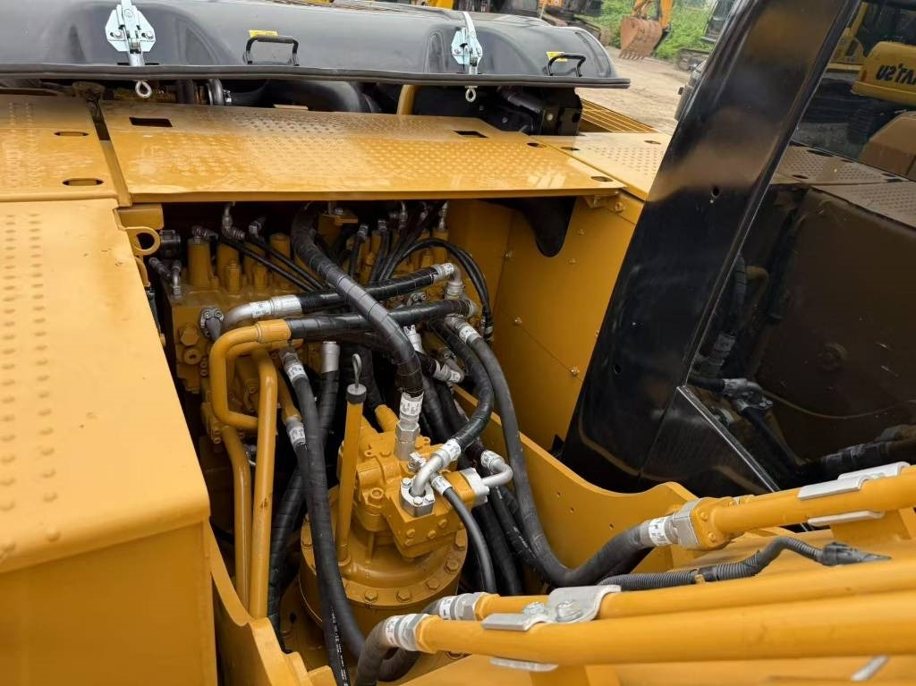 CAT 320D2L - Ερπυστριοφόρος εκσκαφέας: φωτογραφία 2 CAT 320D2L - Ερπυστριοφόρος εκσκαφέας: φωτογραφία 2