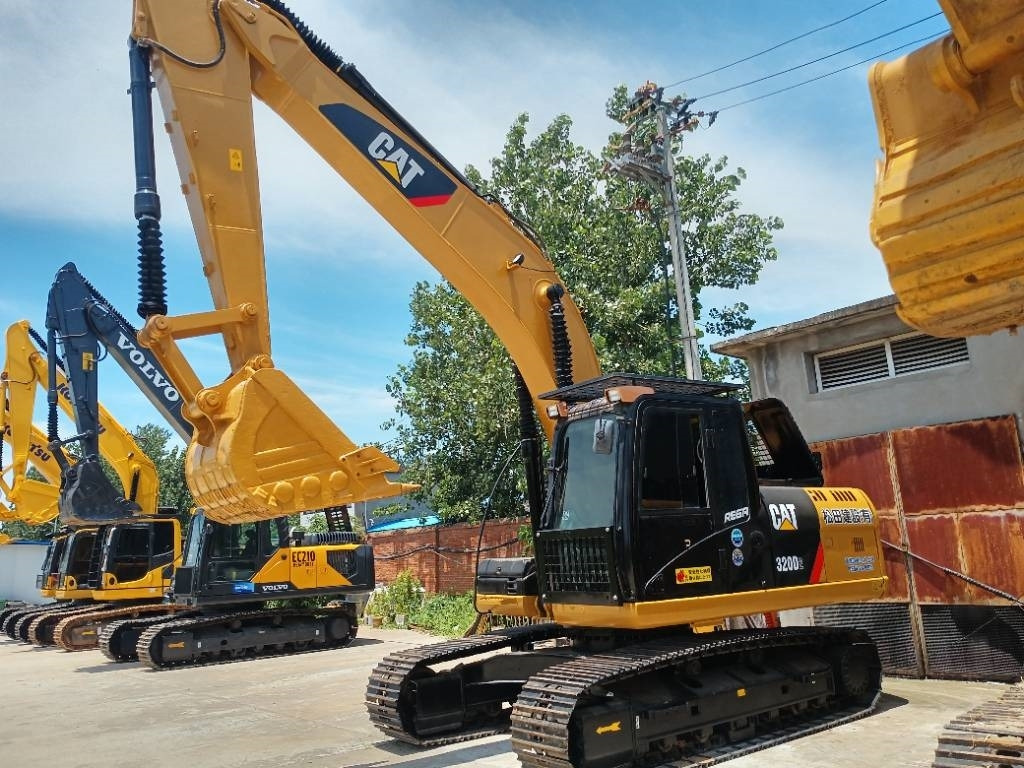 CAT 320D2L  - Ερπυστριοφόρος εκσκαφέας: φωτογραφία 4 CAT 320D2L  - Ερπυστριοφόρος εκσκαφέας: φωτογραφία 4