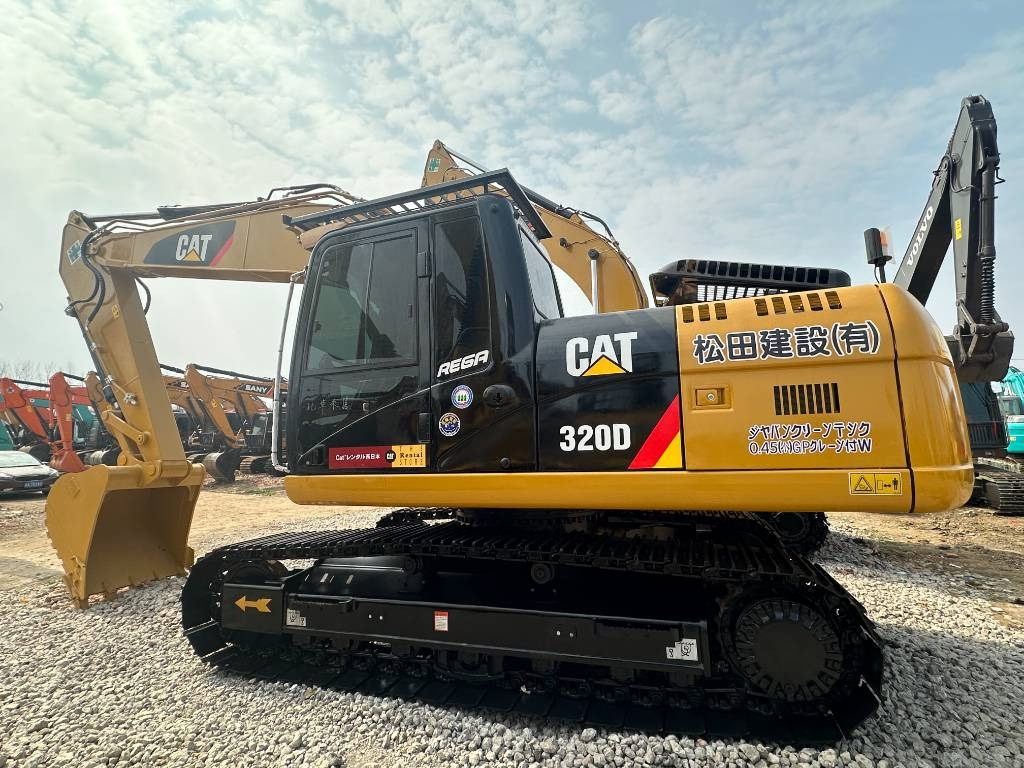 CAT 320D2L - Ερπυστριοφόρος εκσκαφέας: φωτογραφία 1 CAT 320D2L - Ερπυστριοφόρος εκσκαφέας: φωτογραφία 1