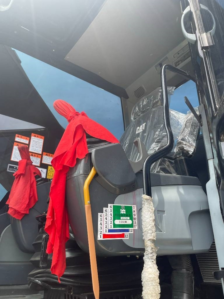 CAT 330 D - Ερπυστριοφόρος εκσκαφέας: φωτογραφία 4 CAT 330 D - Ερπυστριοφόρος εκσκαφέας: φωτογραφία 4