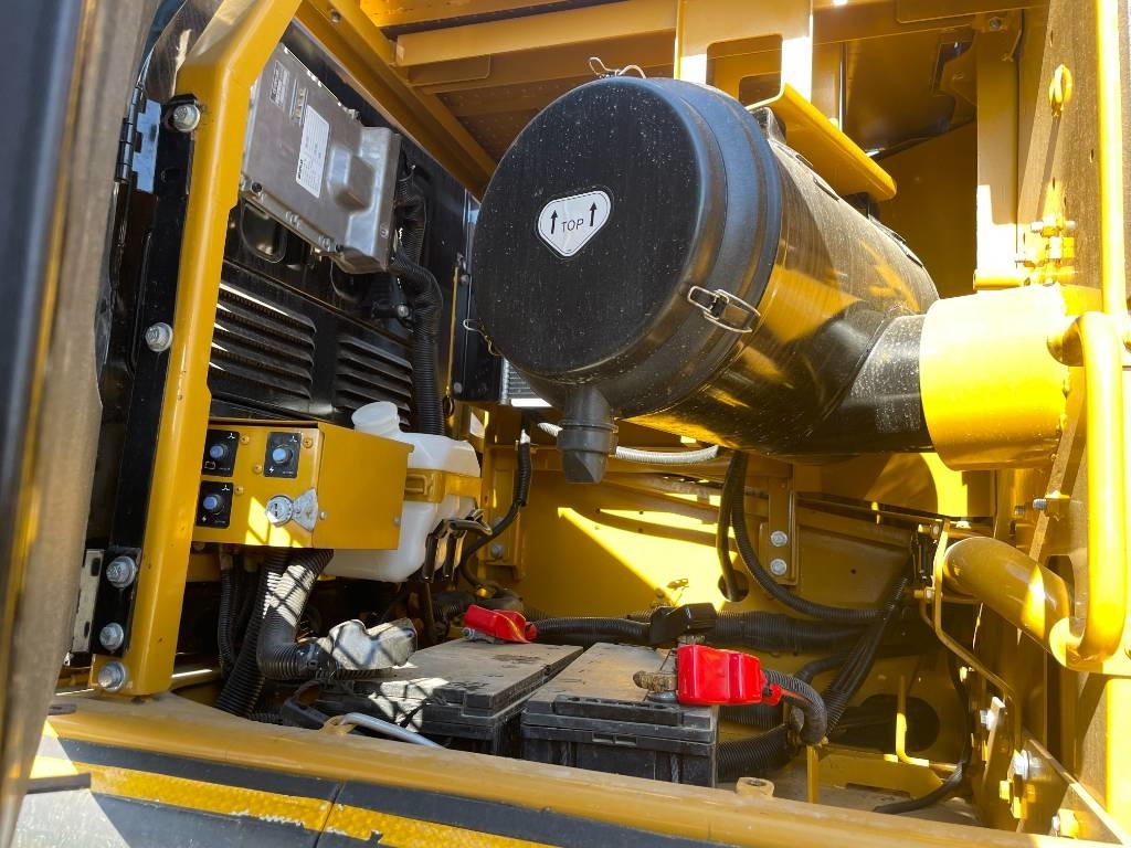 CAT 330D - Ερπυστριοφόρος εκσκαφέας: φωτογραφία 4 CAT 330D - Ερπυστριοφόρος εκσκαφέας: φωτογραφία 4