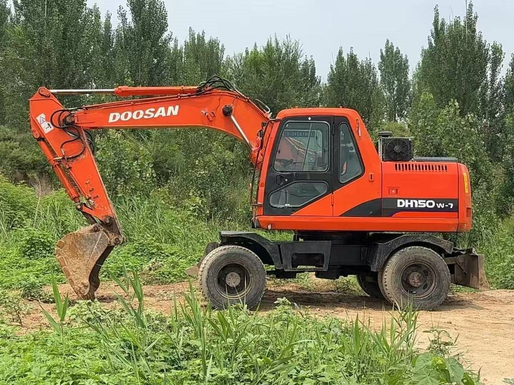 Τροχοφόρος εκσκαφέας Doosan DH 150 W-7: φωτογραφία 10