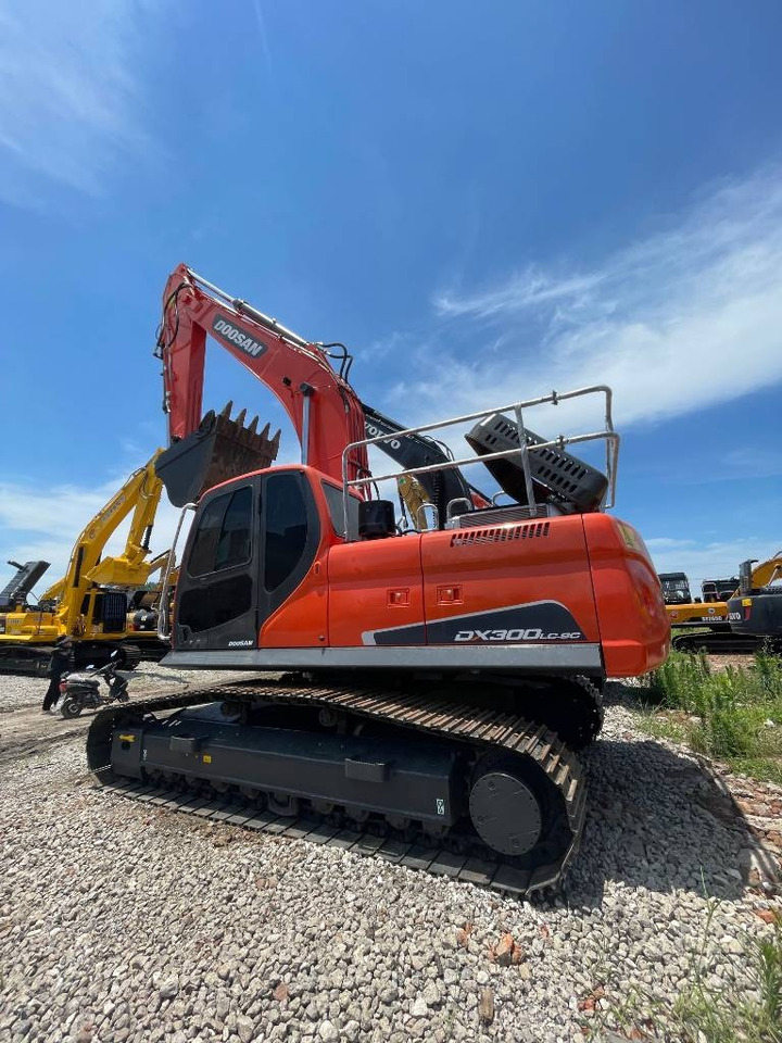 Doosan DX 300 LC - Ερπυστριοφόρος εκσκαφέας: φωτογραφία 1 Doosan DX 300 LC - Ερπυστριοφόρος εκσκαφέας: φωτογραφία 1