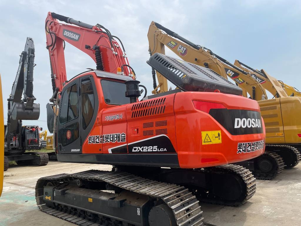 Doosan DX225LCA - Ερπυστριοφόρος εκσκαφέας: φωτογραφία 1 Doosan DX225LCA - Ερπυστριοφόρος εκσκαφέας: φωτογραφία 1