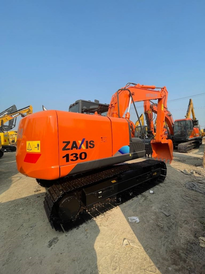 Hitachi ZX 130 - Ερπυστριοφόρος εκσκαφέας: φωτογραφία 1 Hitachi ZX 130 - Ερπυστριοφόρος εκσκαφέας: φωτογραφία 1