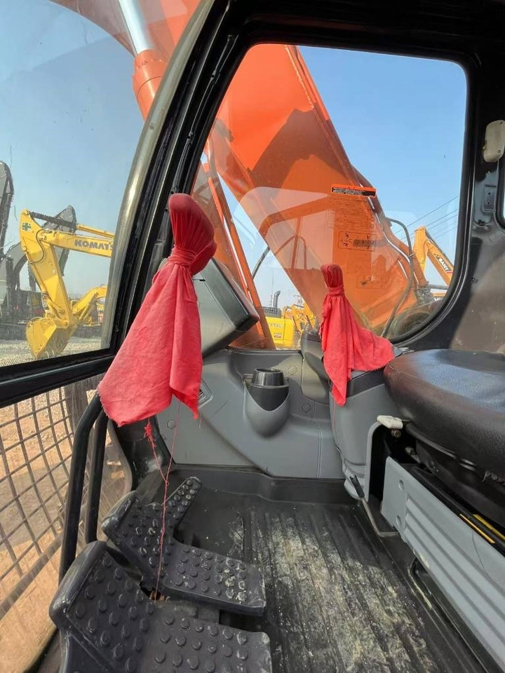 Hitachi ZX 160 - Ερπυστριοφόρος εκσκαφέας: φωτογραφία 4 Hitachi ZX 160 - Ερπυστριοφόρος εκσκαφέας: φωτογραφία 4