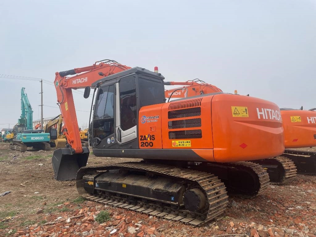 Hitachi ZX 200 - Ερπυστριοφόρος εκσκαφέας: φωτογραφία 1 Hitachi ZX 200 - Ερπυστριοφόρος εκσκαφέας: φωτογραφία 1