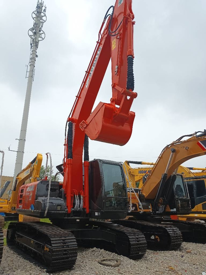 Hitachi ZX 200 - Ερπυστριοφόρος εκσκαφέας: φωτογραφία 1 Hitachi ZX 200 - Ερπυστριοφόρος εκσκαφέας: φωτογραφία 1