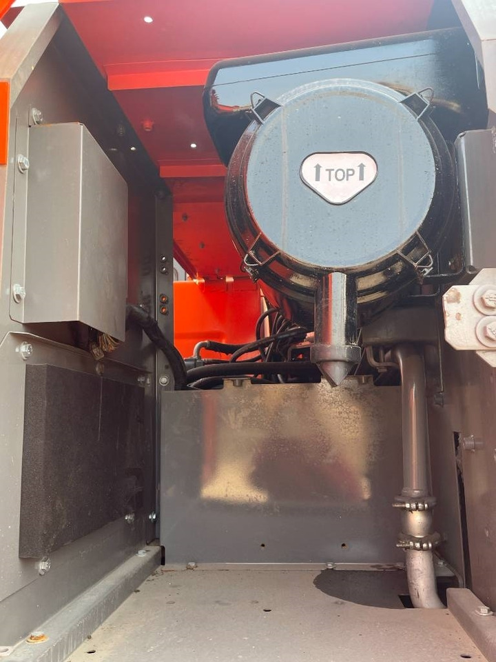 Hitachi ZX 210 - Ερπυστριοφόρος εκσκαφέας: φωτογραφία 3 Hitachi ZX 210 - Ερπυστριοφόρος εκσκαφέας: φωτογραφία 3