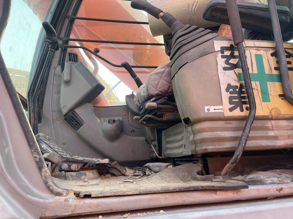 Hitachi ZX 270 - Ερπυστριοφόρος εκσκαφέας: φωτογραφία 5 Hitachi ZX 270 - Ερπυστριοφόρος εκσκαφέας: φωτογραφία 5
