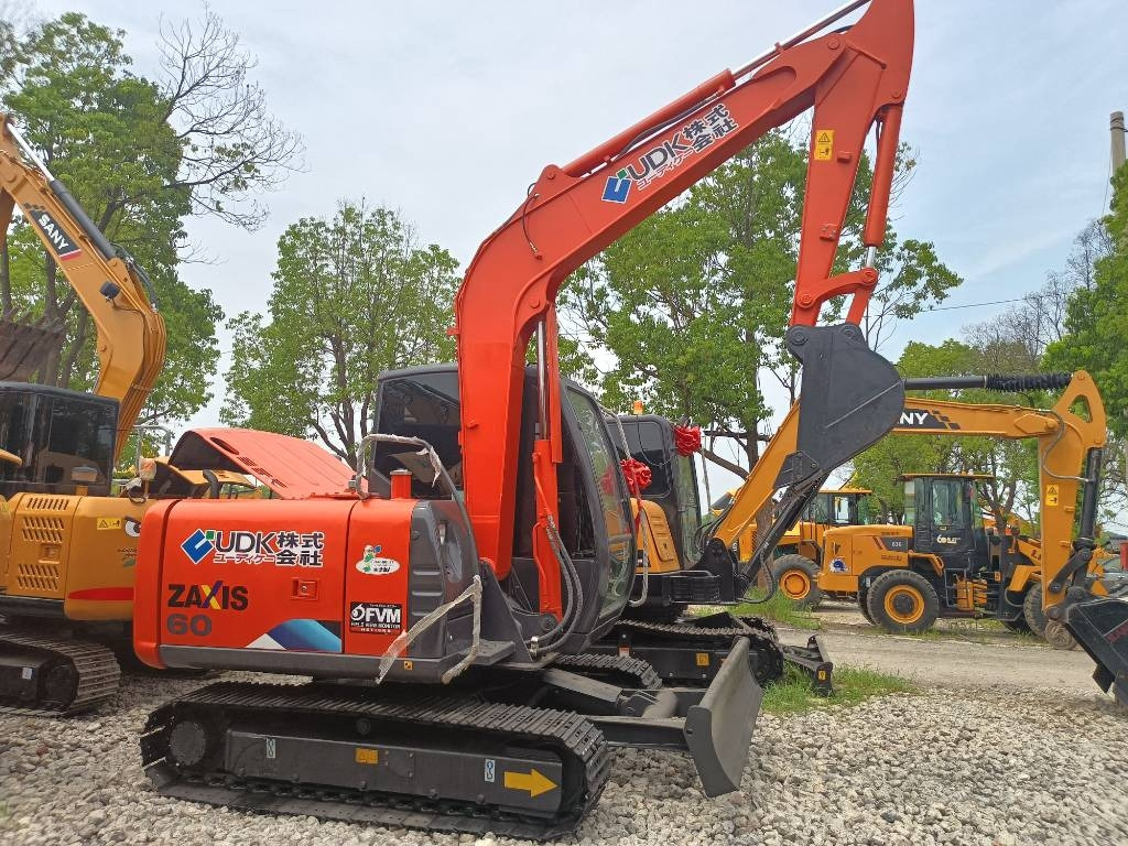 Hitachi ZX 60 - Μίνι εκσκαφέας: φωτογραφία 1 Hitachi ZX 60 - Μίνι εκσκαφέας: φωτογραφία 1