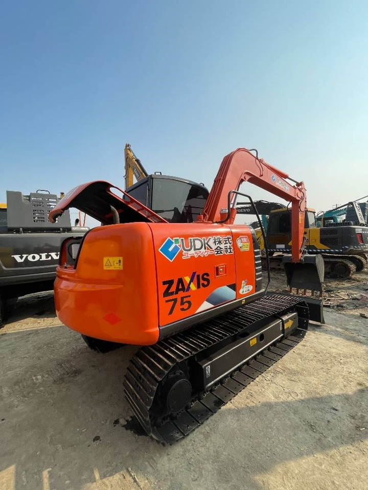 Hitachi ZX 75 - Ερπυστριοφόρος εκσκαφέας: φωτογραφία 2 Hitachi ZX 75 - Ερπυστριοφόρος εκσκαφέας: φωτογραφία 2
