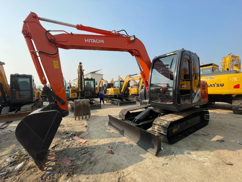 Hitachi ZX 75 - Ερπυστριοφόρος εκσκαφέας: φωτογραφία 5 Hitachi ZX 75 - Ερπυστριοφόρος εκσκαφέας: φωτογραφία 5
