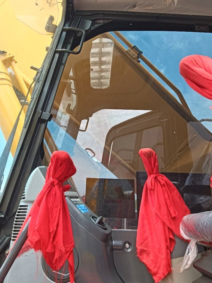 Komatsu PC 210 - Ερπυστριοφόρος εκσκαφέας: φωτογραφία 5 Komatsu PC 210 - Ερπυστριοφόρος εκσκαφέας: φωτογραφία 5