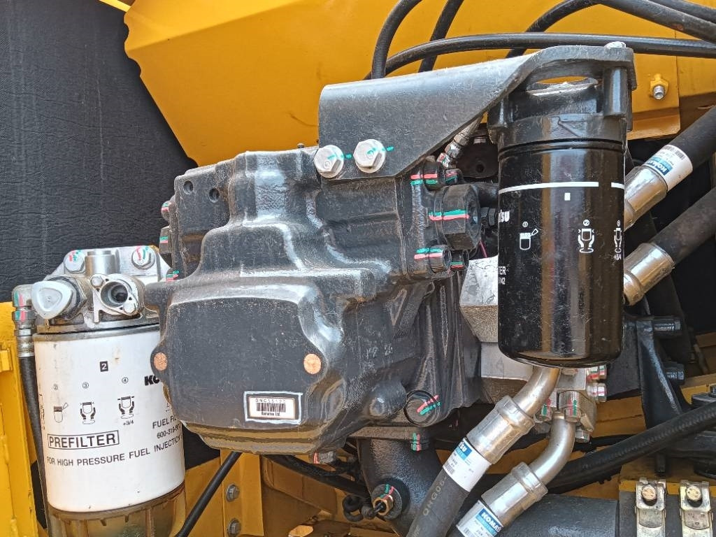 Komatsu PC 210 - Ερπυστριοφόρος εκσκαφέας: φωτογραφία 3 Komatsu PC 210 - Ερπυστριοφόρος εκσκαφέας: φωτογραφία 3