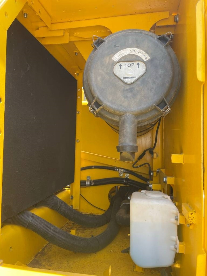 Komatsu PC 220 - Ερπυστριοφόρος εκσκαφέας: φωτογραφία 4 Komatsu PC 220 - Ερπυστριοφόρος εκσκαφέας: φωτογραφία 4