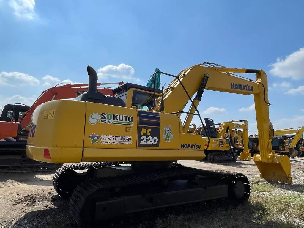 Komatsu PC 220 - Ερπυστριοφόρος εκσκαφέας: φωτογραφία 1 Komatsu PC 220 - Ερπυστριοφόρος εκσκαφέας: φωτογραφία 1