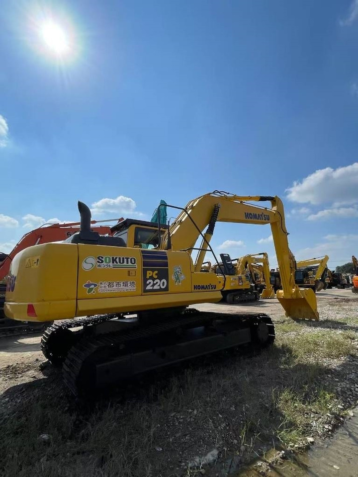 Komatsu PC 220 - Ερπυστριοφόρος εκσκαφέας: φωτογραφία 4 Komatsu PC 220 - Ερπυστριοφόρος εκσκαφέας: φωτογραφία 4