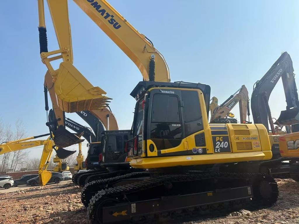 Komatsu PC 240 LC - Ερπυστριοφόρος εκσκαφέας: φωτογραφία 2 Komatsu PC 240 LC - Ερπυστριοφόρος εκσκαφέας: φωτογραφία 2