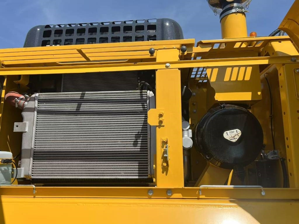 Komatsu PC 300 - Ερπυστριοφόρος εκσκαφέας: φωτογραφία 2 Komatsu PC 300 - Ερπυστριοφόρος εκσκαφέας: φωτογραφία 2