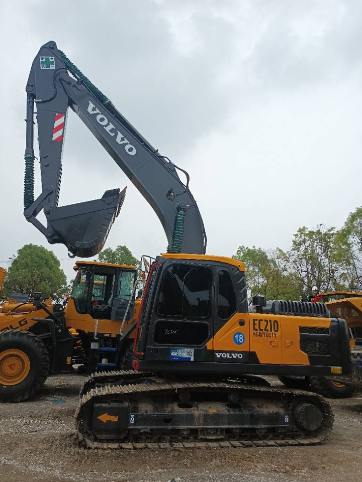 Volvo EC 210 - Ερπυστριοφόρος εκσκαφέας: φωτογραφία 1 Volvo EC 210 - Ερπυστριοφόρος εκσκαφέας: φωτογραφία 1