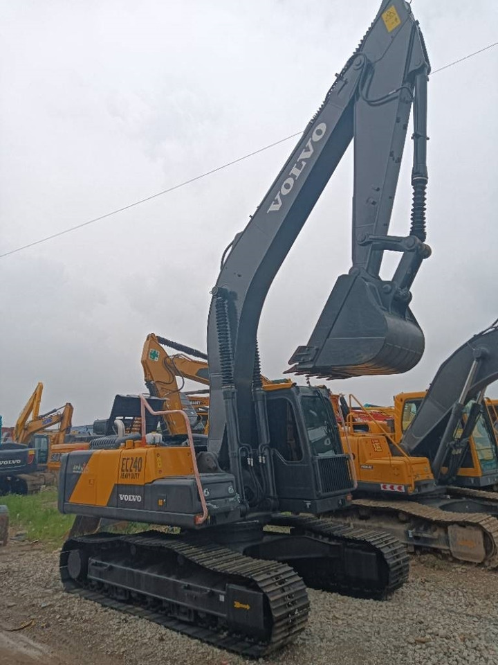 Volvo EC 240 - Ερπυστριοφόρος εκσκαφέας: φωτογραφία 5 Volvo EC 240 - Ερπυστριοφόρος εκσκαφέας: φωτογραφία 5