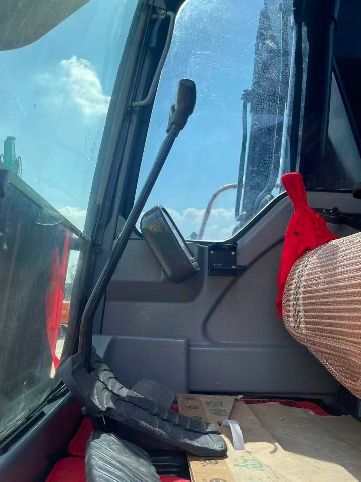 Volvo EC 240 - Ερπυστριοφόρος εκσκαφέας: φωτογραφία 5 Volvo EC 240 - Ερπυστριοφόρος εκσκαφέας: φωτογραφία 5