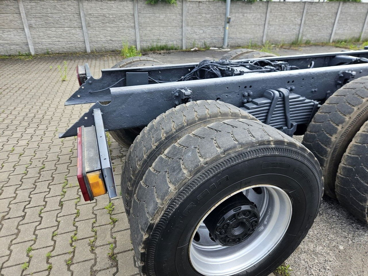 Scania 144 530 6X4 Manual Pump AND Injectros - Full Sprin G - Φορτηγό σασί: φωτογραφία 5 Scania 144 530 6X4 Manual Pump AND Injectros - Full Sprin G - Φορτηγό σασί: φωτογραφία 5
